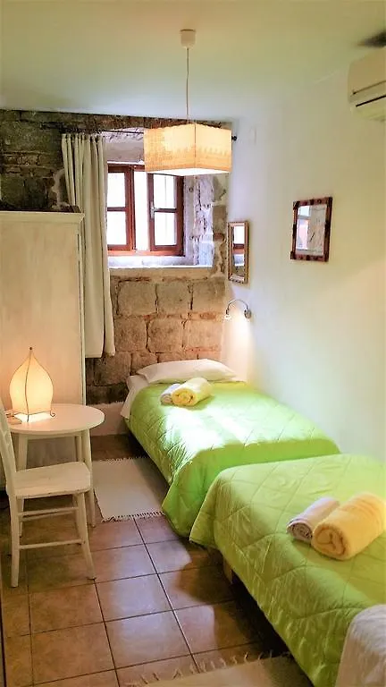 ספליט Authentic Mediterranean Apartment 0*,