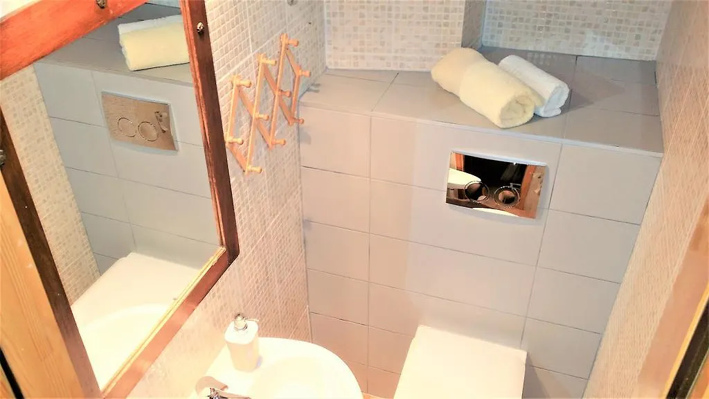 ספליט Authentic Mediterranean Apartment 0*,  קרואטיה